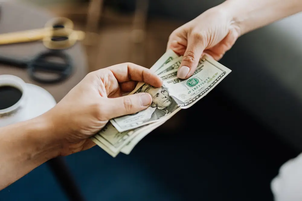 AI Course Cost vs Salary Increase ROI Analysis USA 2026