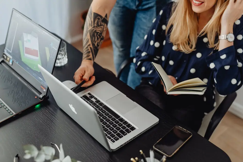 Canva Pro AI Features Cost Worth It vs Free Version USA - Canva Pro AI Features Cost Worth It vs Free Version USA