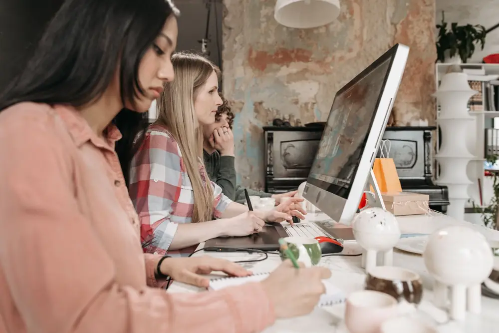 Canva Pro AI Features Cost Worth It vs Free Version USA