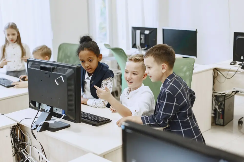 ChatGPT Plus vs MagicSchool for Lesson Planning Teachers USA
